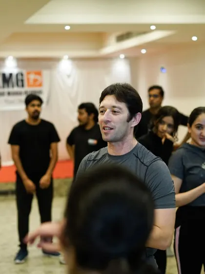 Instruction is clear, direct, and focused on practical application. Here, KMG Expert Ilya Dunsky explains the principles behind a technique before students begin their drills.