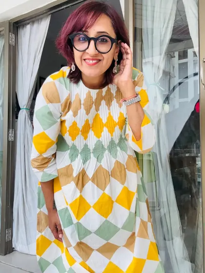 My Christmas look featuring a lovely block print kurta. I enjoy putting together festive outfits that are both stylish and comfortable.