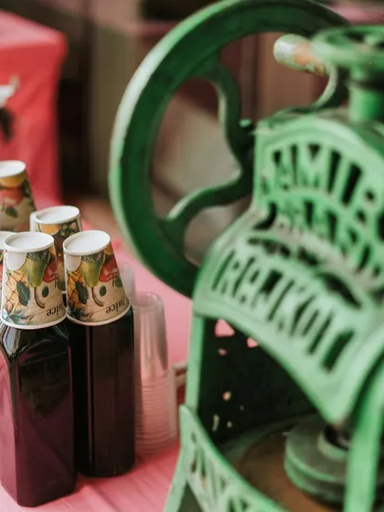 A traditional 'gola' or ice slushie station, a perfect and fun way for guests to cool down during a daytime event.