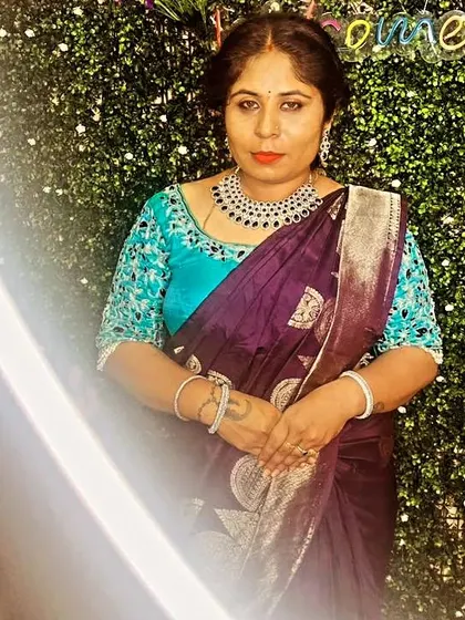 A final shot of the client looking poised and elegant in her rental outfit.