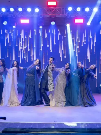 A high-energy dance performance on the sangeet stage. We work with top choreographers and entertainment troupes to fill the night with unforgettable performances.
