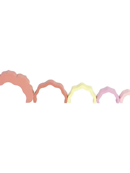 The individual arches of a wooden toy laid out side-by-side to show jejich sizes.