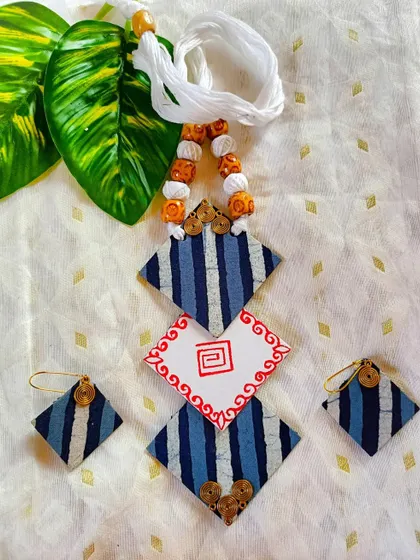 These images showcase the wide variety of my fabric jewelry collection, including different prints, paintings, and color combinations, all available for wholesale.