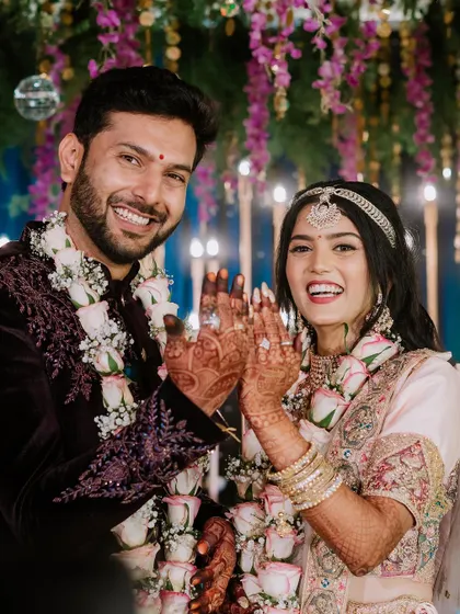 Duplicate of image 402, capturing the couple's happiness and excitement.