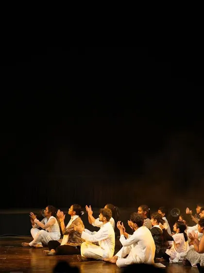 A poignant final scene from 'Inquilab,' where the entire cast pays tribute, showing the storytelling power of dance.