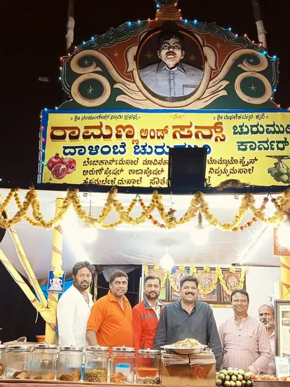 Another picture from my visit to the Ramanna Churumuri stall in Mysore. It's important to support and encourage local entrepreneurs.