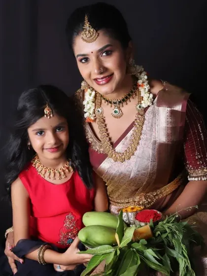 Another lovely portrait from the mother-daughter Ugadi shoot.
