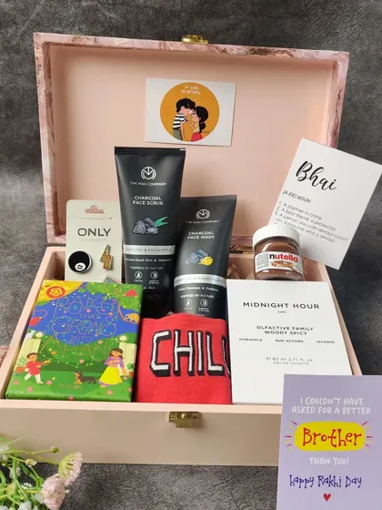 We believe in making every gift special. This Rakhi hamper for a brother combines practical grooming items with fun, personal touches to celebrate your unique bond.