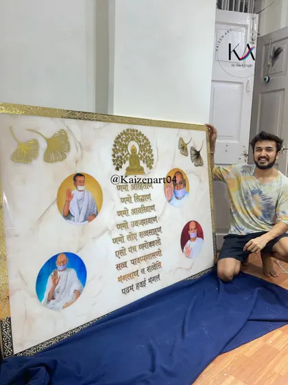 Another shot of me with the large Navkar Mantra frame. Creating pieces that hold such spiritual significance for my clients is one of the most rewarding parts of my work.