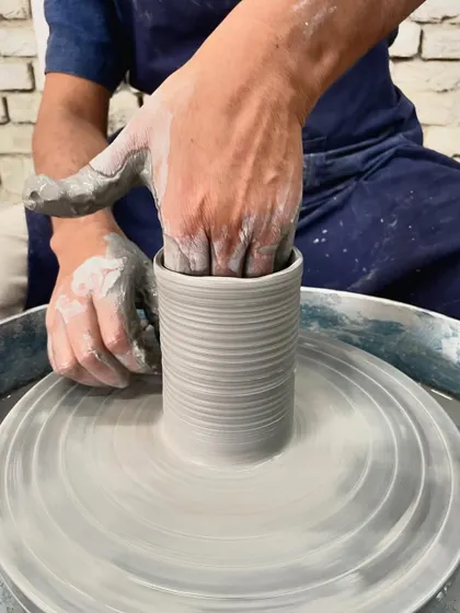 A close-up of the process. Creating those clean, even lines on a cylinder takes patience and a steady hand. It's so satisfying to watch the form take shape.