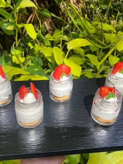 How cute are these strawberry cheesecake jars? We layer creamy cheesecake, cookie crumble, and fresh strawberries in individual jars for a perfect single-serving dessert.