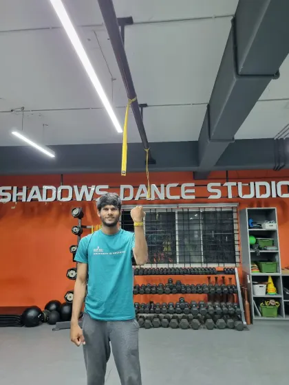 Dhiren earned his yellow band with an explicit performance in the basic level. It's great to see our adult students progressing.