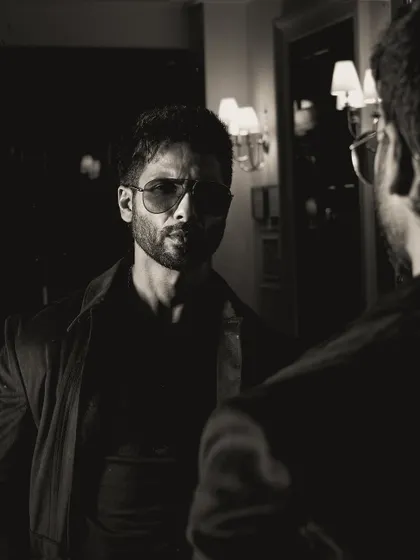 Another black and white take, this one feels even more intense and cool. The play of light and shadow is fantastic.