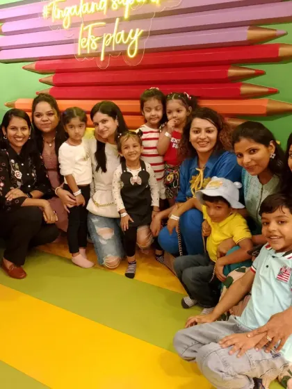 A wonderful group photo of moms and their kids enjoying a day at Tingaland. Our space is perfect for playdates and group outings as well as birthday parties.