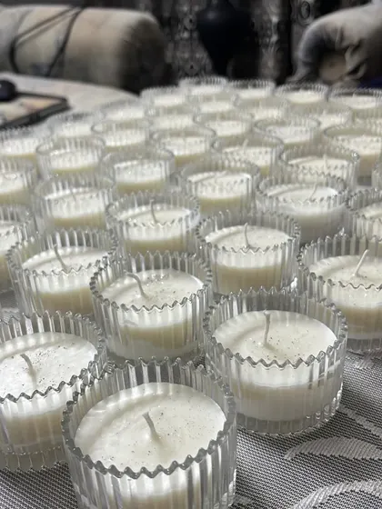 Our smallest crystal jar candle is a luxurious and affordable gifting option. It's available in many colors, fragrances, and packaging styles.