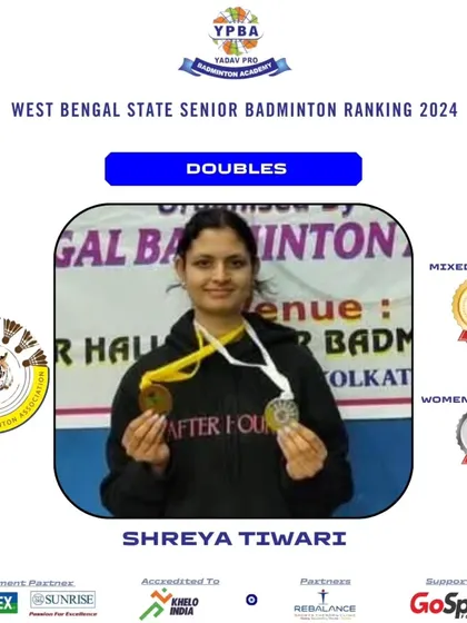 Shreya Tiwari with her Gold and Silver medals from the West Bengal State Senior Ranking 2024.