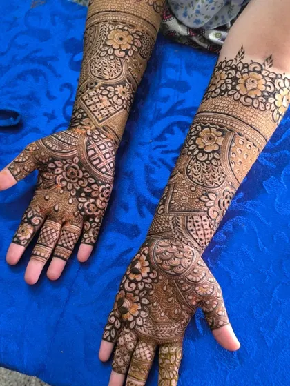 A closer look at the design from ID 32, showing the detail and symmetry of the patterns.