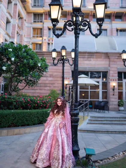 A fairytale moment from my wedding day. I loved this quiet shot by the lamppost, feeling like a princess in my own story.