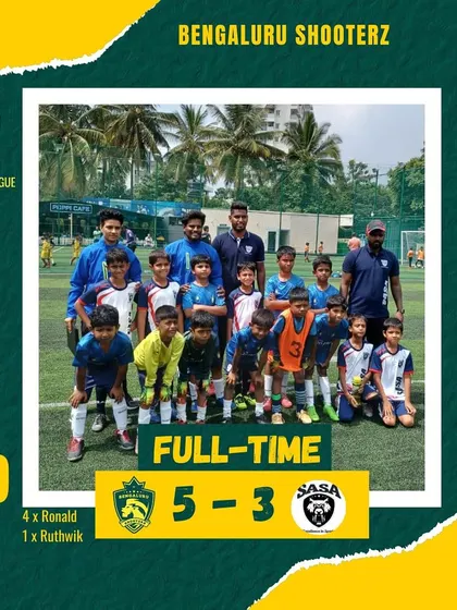 Our U-9 team celebrating a 5-3 victory against Southern Alpha SA, demonstrating their attacking prowess with 10 shots during the game.