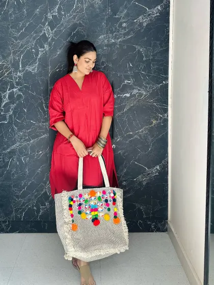 The perfect accessory to brighten up a monochrome outfit.