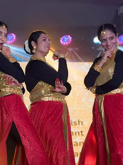 A fun, expressive moment from one of the women's group performances. Capturing the right emotion and character is a key part of my choreography.