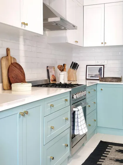 In my JWD Marq Home project, I aimed for a kitchen where form and function go hand in hand. The two-tone cabinetry keeps the space feeling bright, while the subway tile backsplash adds timeless texture. This design proves a kitchen can be both beautiful and perfectly suited for everyday life.