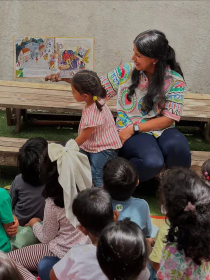 We were so happy to host author Anusha Ravishankar for a reading of her book, "The Little Book of Indian Dogs." The children were captivated by the story, barking and howling with laughter, and connecting with the magic of literature.