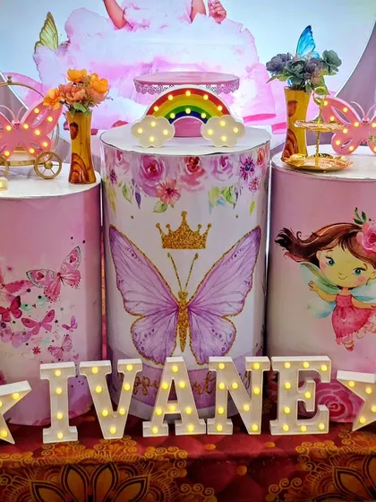 A close-up of the custom-printed pedestals for Ivane's party.