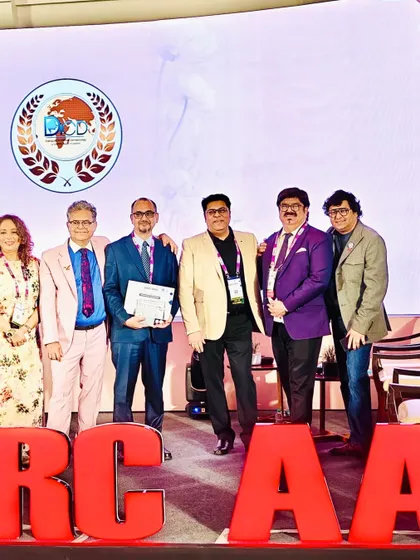 On stage with the esteemed faculty at DICD 2025. Their knowledge and commitment continue to shape the future of dermatology.