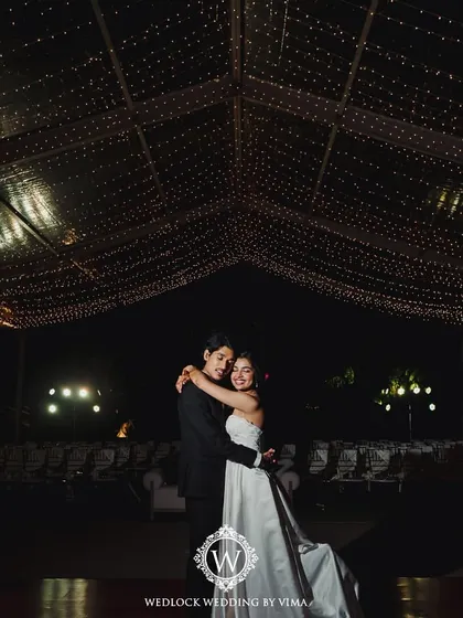 We lit up this cocktail night with dazzling chandeliers and strings of fairy lights. The grand gazebo and spacious dance floor set the stage for a night of unforgettable dance performances and celebration.