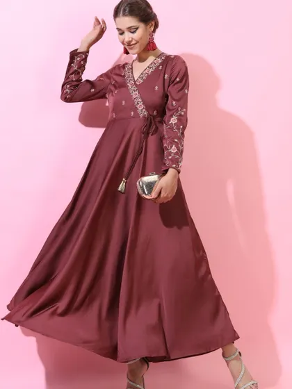 An elegant ethnic look I styled for the brand Visudh. This flowing angrakha-style maxi dress with delicate embroidery is perfect for festive occasions.
