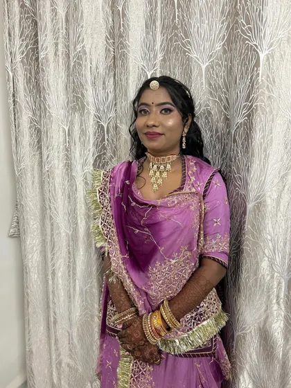The full look for this beautiful client on her Haldi day. She looks absolutely radiant in her traditional Marwadi poshak.