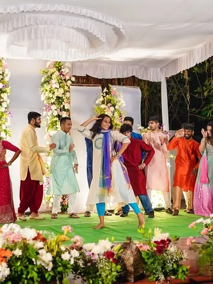 A full-stage performance with a large group of friends and family. The energy of a big group dance is unbeatable.
