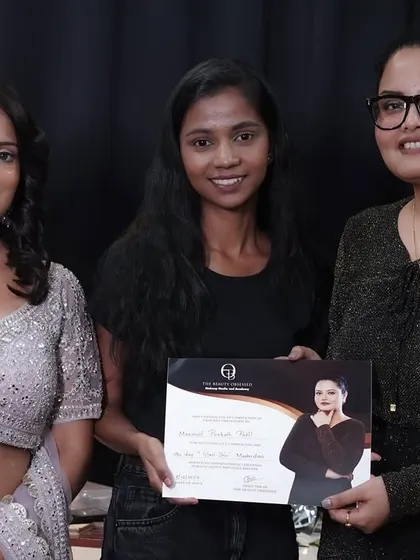 Celebrating a student's achievement after our intensive Glass Skin masterclass. It's a joy to see artists grow and gain confidence in their craft through our focused training.