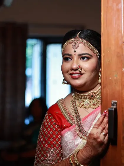 The lighting in this photo highlights the beautiful details of the antique jewellery.