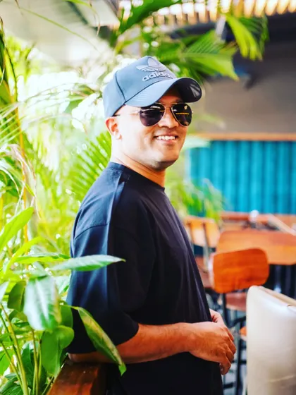 Join me for a musical feast at the fabulous Gawky Goose Sunday brunch. I'll be spinning the best of commercial and house music.