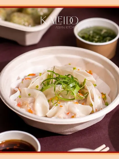 My dumplings are way better than my jokes. These delicate wontons are served in our eco-friendly packaging, ready for your next movie night or gathering.
