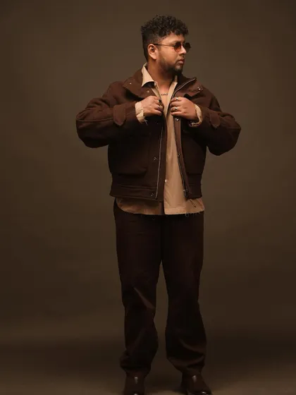 Another look from the "Late Comer" EP shoot. The track "Einstein" was about my mindset, bheja mera aisa he hai.
