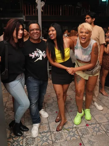 A fun photo with some friends after a fantastic Wednesday night.
