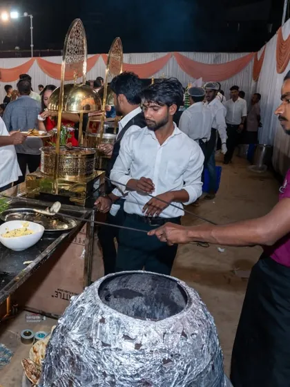My live tandoor station in full swing at a large wedding in Panvel. Guests love getting hot rotis and naans straight from the clay oven.