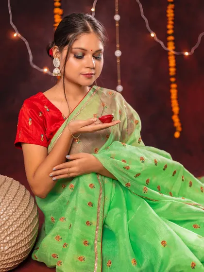 A slightly different take from the Diwali workshop, this shot plays with a softer focus on the background lights to create a dreamy, festive atmosphere.