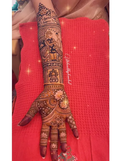 A full-arm design featuring a portrait of the groom with the words "Saajan ji ghar aaye" (My beloved has come home).