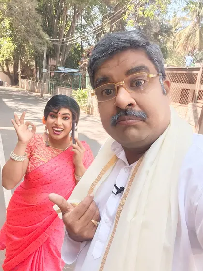 A fun moment captured during the shoot for 'Gili Gili Politics' on News18 Kannada. I am playing a politician character here, along with my co-star.