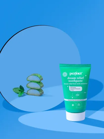 This composition for Perfora's "Dream Relief" toothpaste uses cool blue tones and aloe vera slices to create a soothing and calming visual experience.