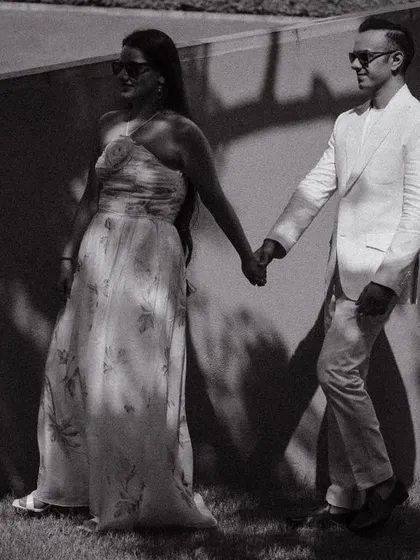 A black and white version of a stylish pre-wedding portrait, offering a timeless and classic feel.