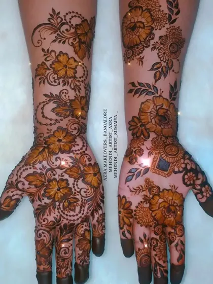 A unique floral design that combines different styles for a modern and artistic look.
