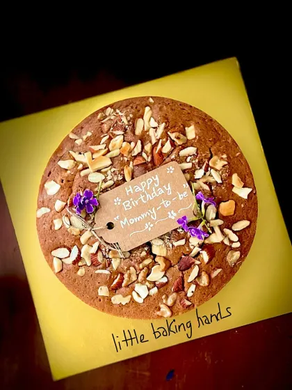A special "Happy Birthday Mommy-to-be" tag for the vegan mango nuts cake. It's always a joy to bake for such special occasions.