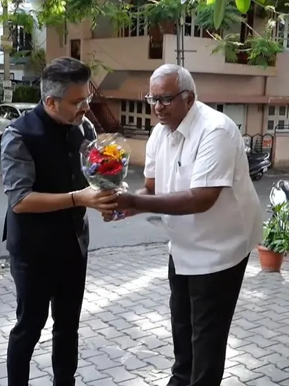 Being welcomed with a bouquet of flowers upon my arrival at the college. A warm and respectful gesture.