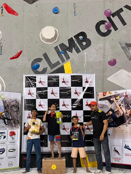 Here are the winners of the Under 12 boys category! Their dedication and sportsmanship were on full display. Congratulations to these rising stars!