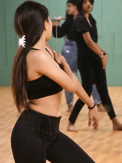 More snapshots of the incredible energy and happy faces from my workshops and classes. Every picture tells a story of community, learning, and the shared love of dance.